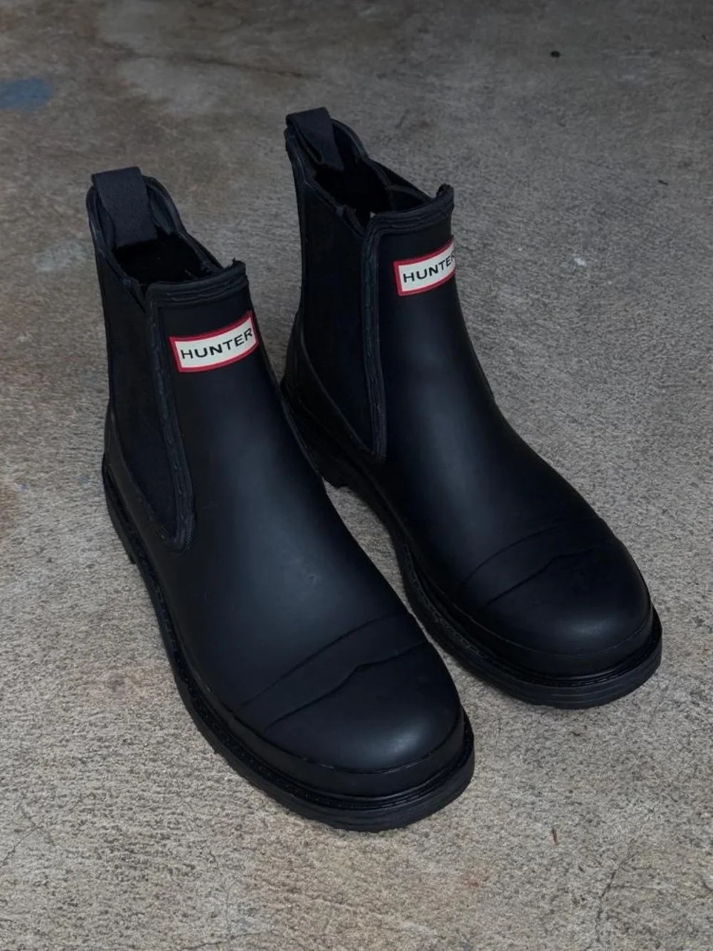 Hunter Men’s Black Chelsea Rain Boots